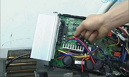 任丘美的空调电话是多少